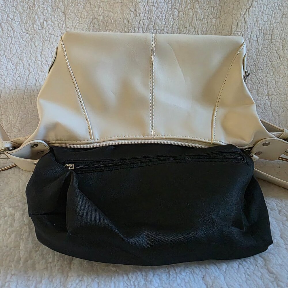 5B Style Purse - Picture 6 of 7